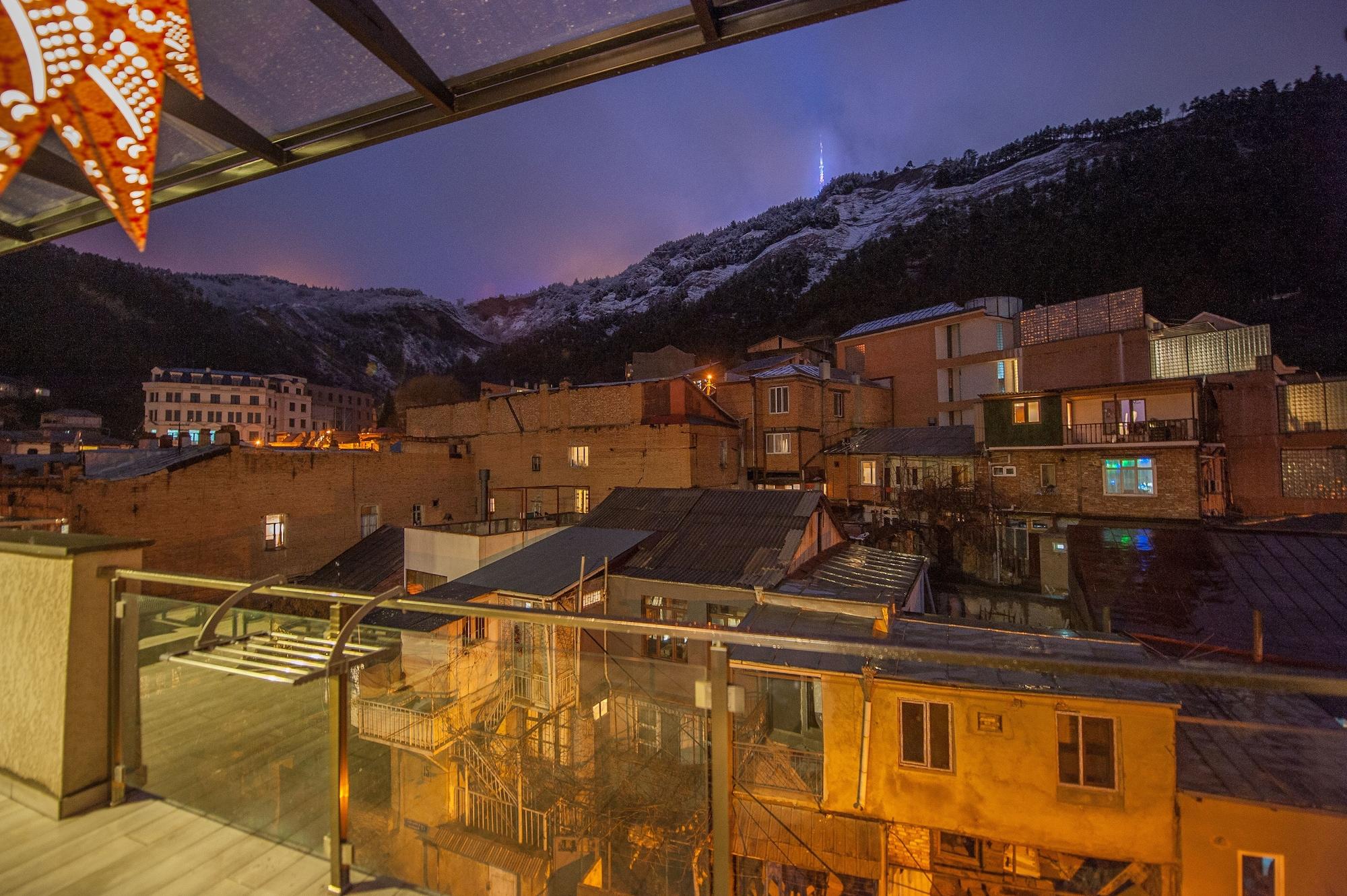 Easy Hotel T'Bilisi Tbilisi Buitenkant foto
