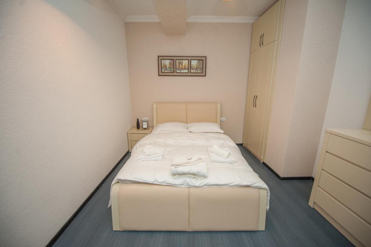 Easy Hotel T'Bilisi Tbilisi Buitenkant foto